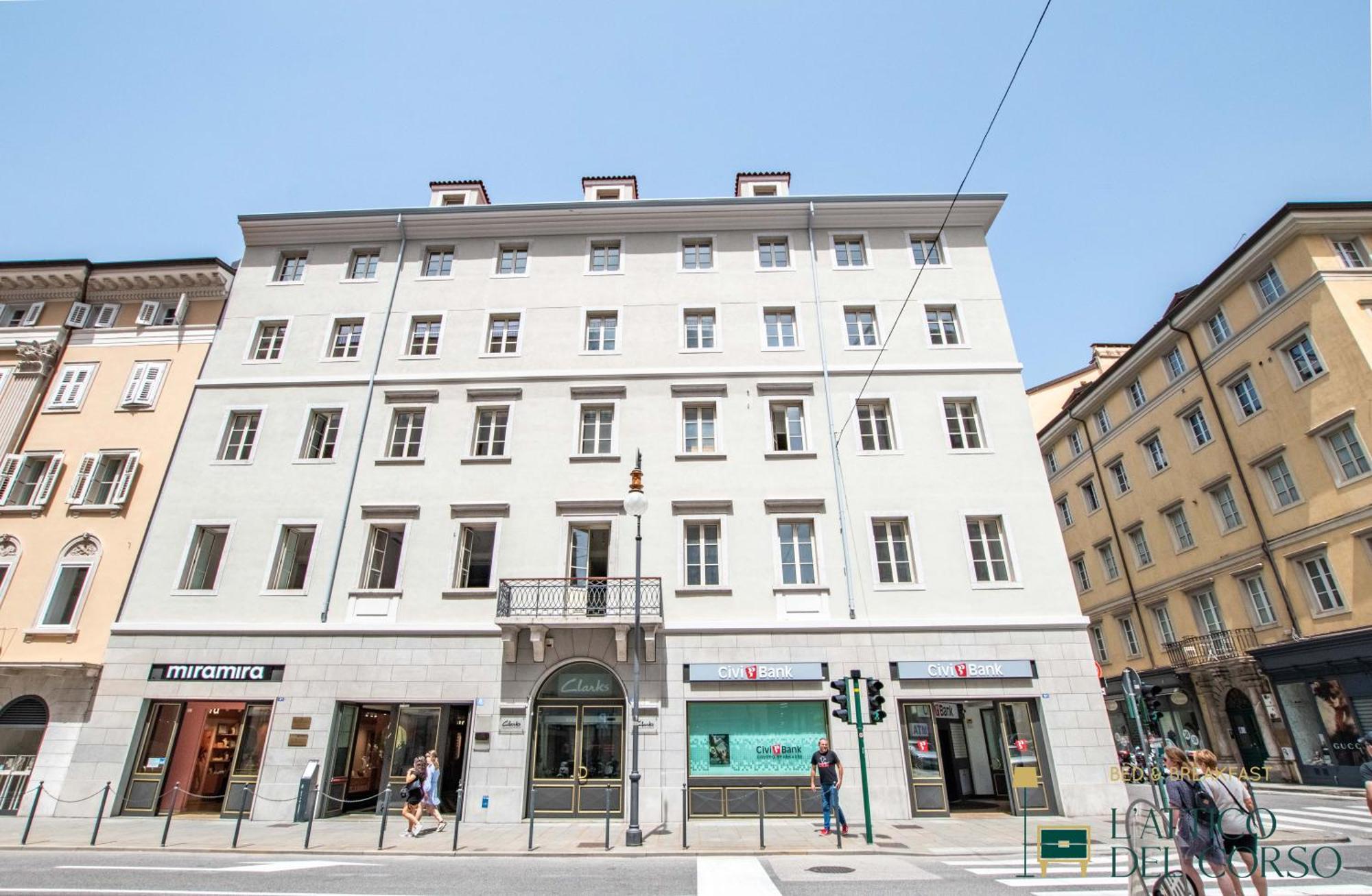 L'Attico Del Corso Leilighet Trieste Eksteriør bilde